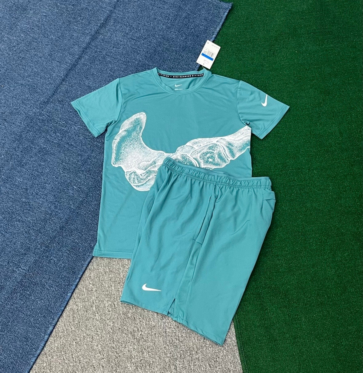 NIKE ENSEMBLE T-SHIRT ET SHORT | 034