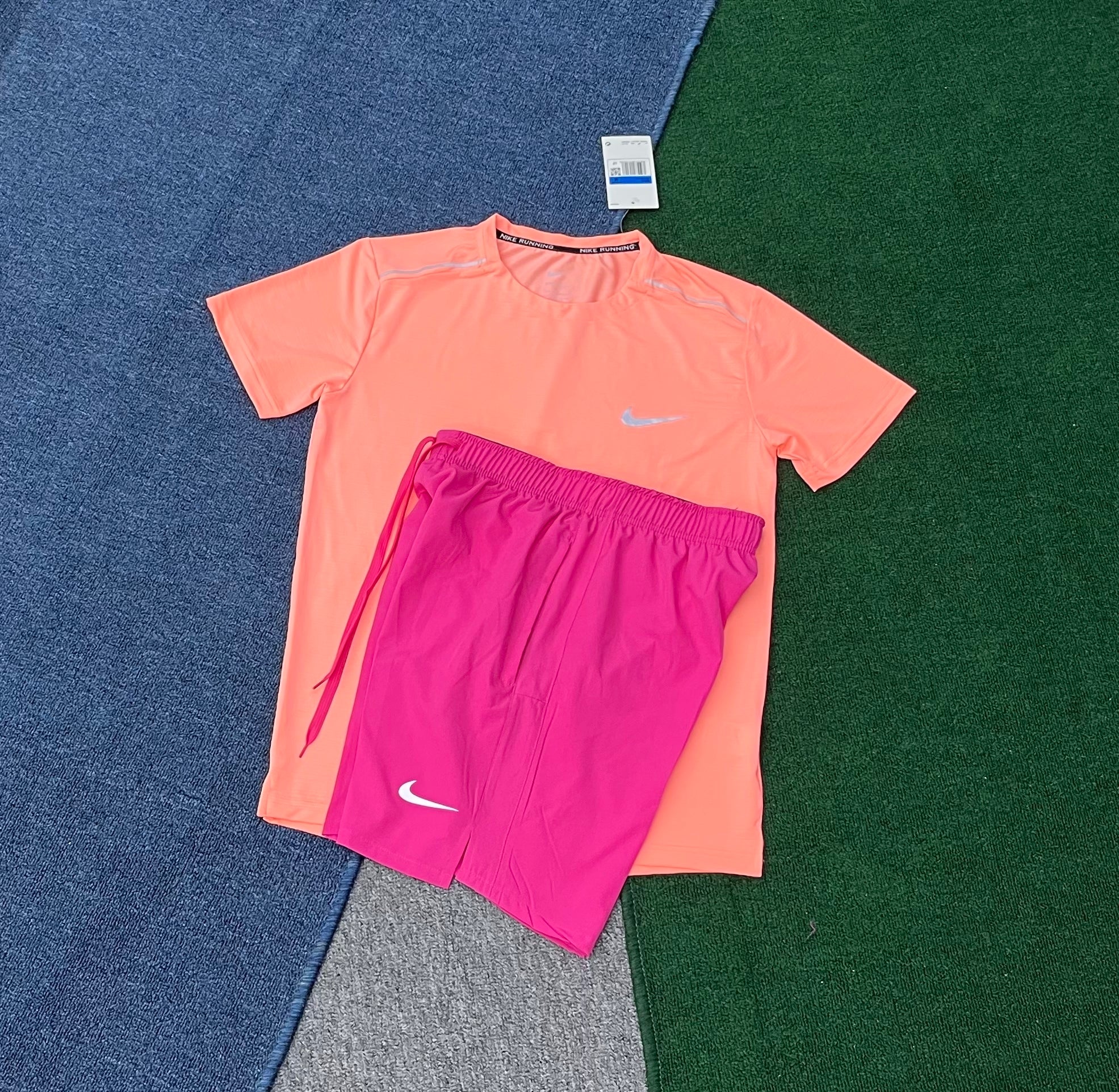 NIKE MILER ENSEMBLE T-SHIRT ET SHORT | 006
