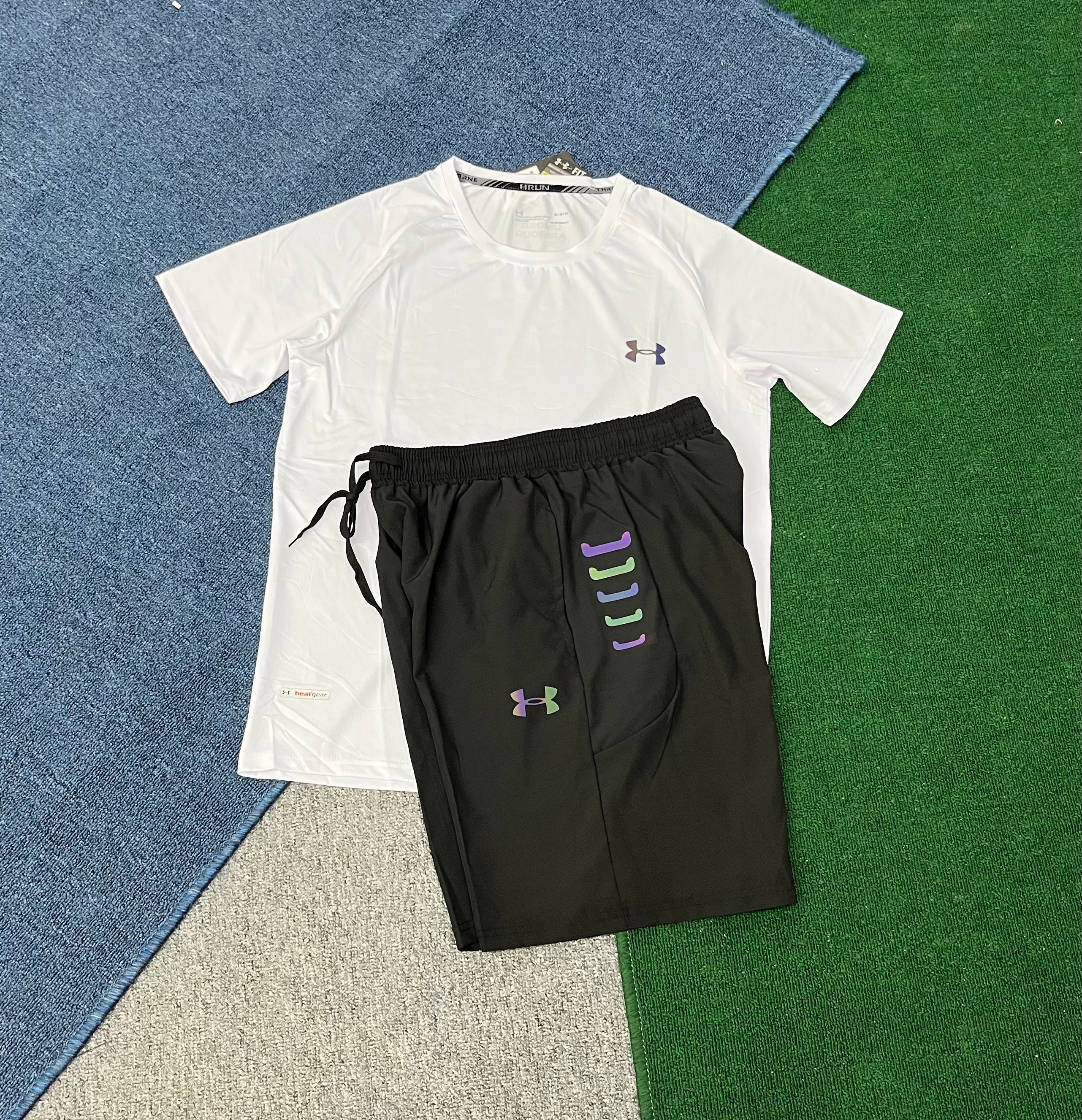 UNDER ARMOUR ENSEMBLE T-SHIRT ET SHORT | 020